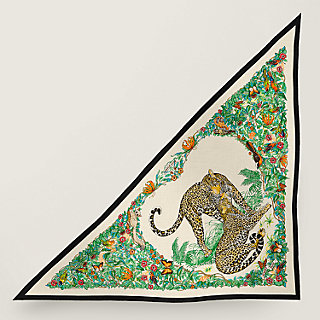 Hermès 、アフリカ動物柄 Hermes Zebra Pegasus Giant Triangle Scarf Marine Cashmere